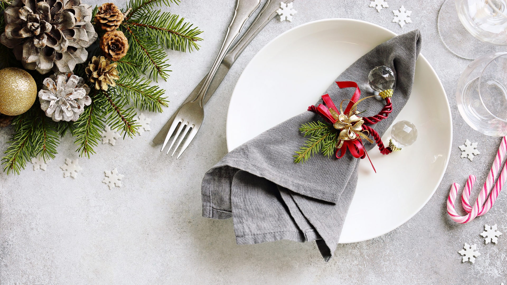 Holiday Eating Tips: Party Without Packing on the Pounds