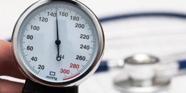 monitor with numbers from 0 to 300