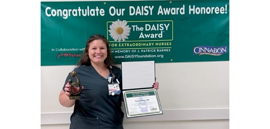 UT Health Jacksonville nurse Cassi Wilburn receives DAISY Award
